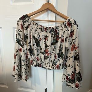 Long sleeve off shoulders floral crop top, size S